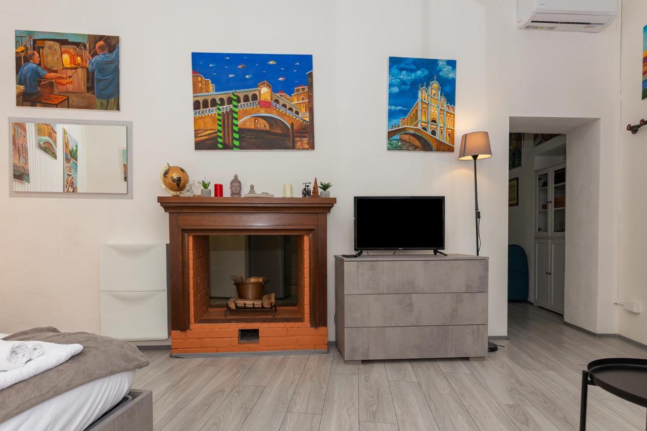 Art Design Apartment - City Center Milaan Buitenkant foto